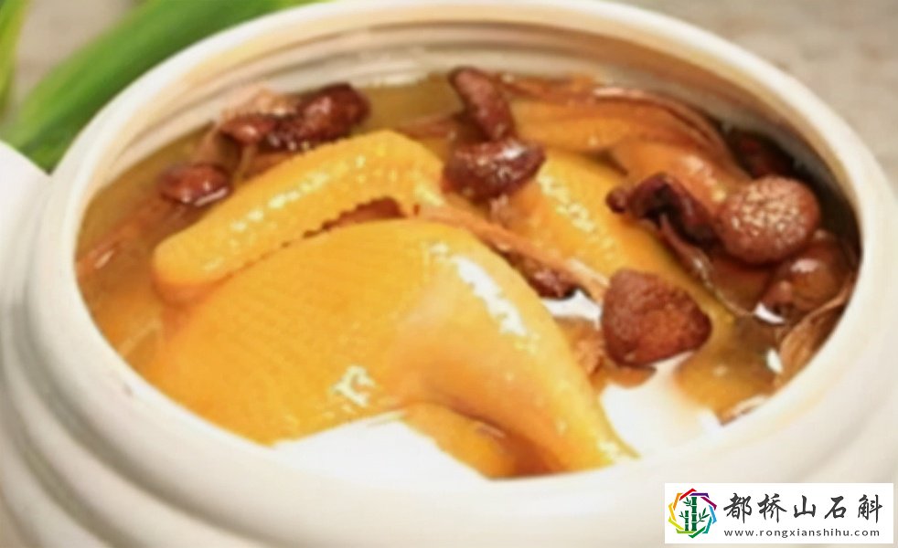 茶树菇和什么煲汤最好【茶树菇炖鸡汤好喝吗】