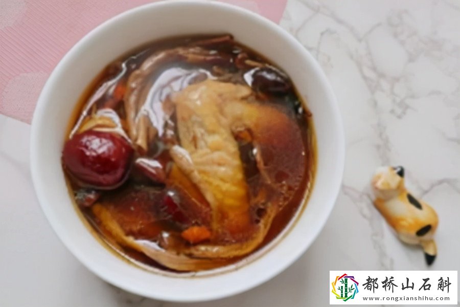茶树菇和什么煲汤最好【茶树菇炖鸡汤好喝吗】