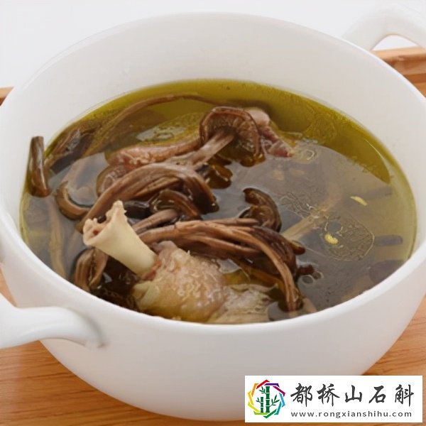 茶树菇和什么煲汤最好【茶树菇炖鸡汤好喝吗】