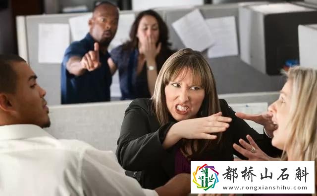 长期被欺负精神压抑怎么办