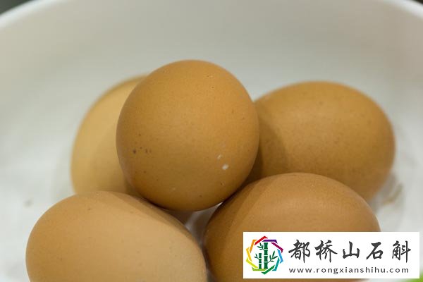 每天最多吃几个鸡蛋【一个人正常吃几个鸡蛋】