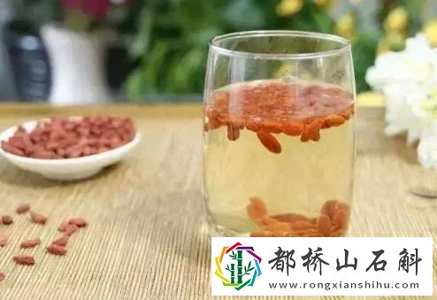女人用什么泡水喝可以抗衰老