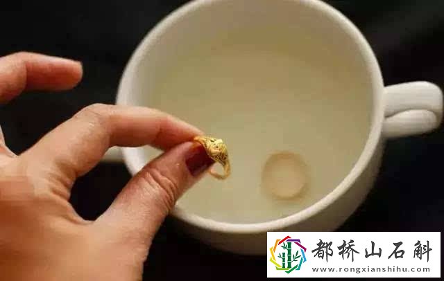 洗黄金项链用什么洗最好