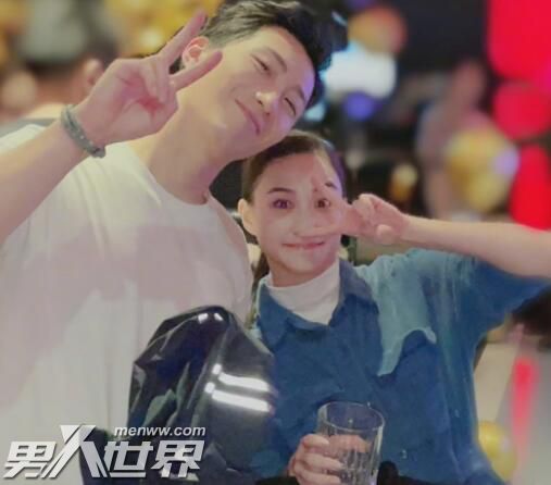 窦骁何超莲怎么认识的