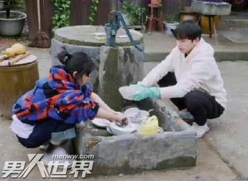 向往的生活导演否认有洗碗阿姨