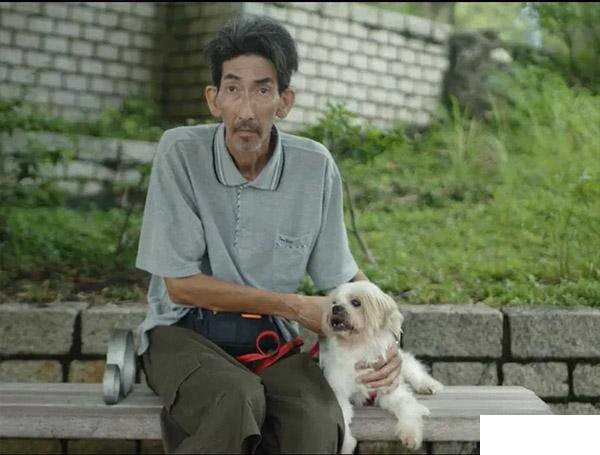 老人与狗