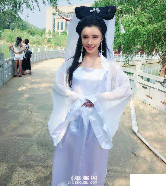 hello白小姐