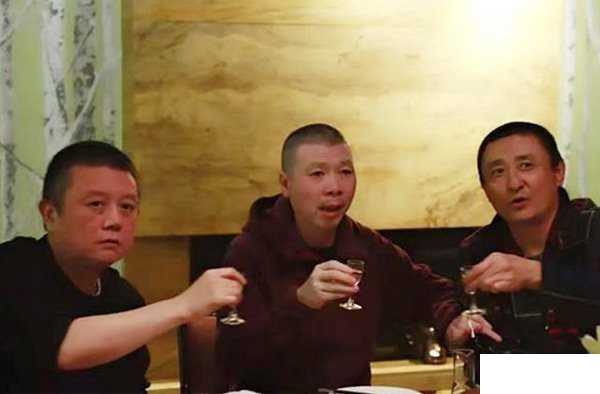如今的冯小刚和王朔