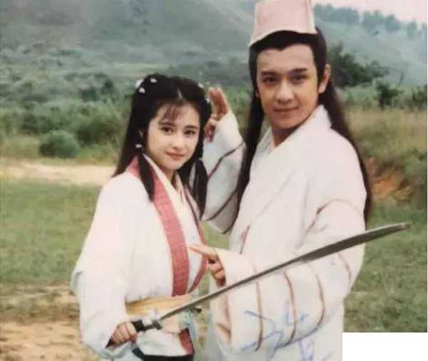 何美钿